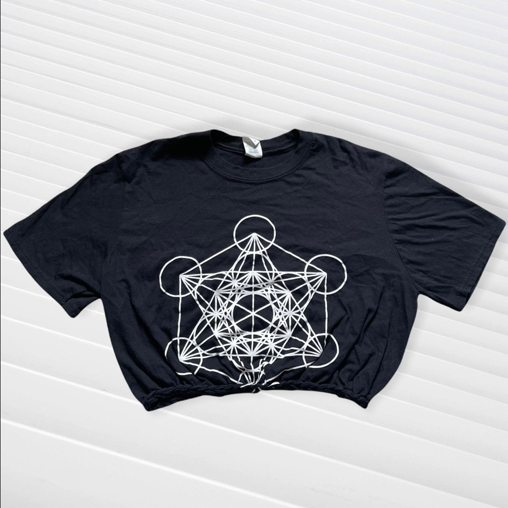 Hand-tied black cropped T-shirt